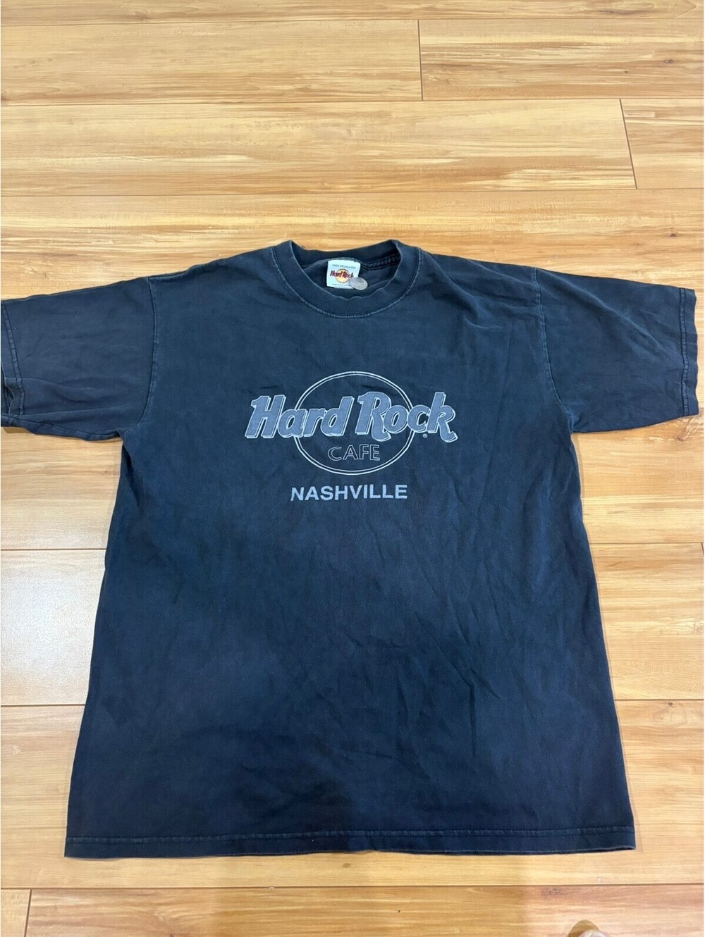 Vintage Y2K Hard Rock Cafe Nashville Faded Graphic T-Shirt - Size Medium